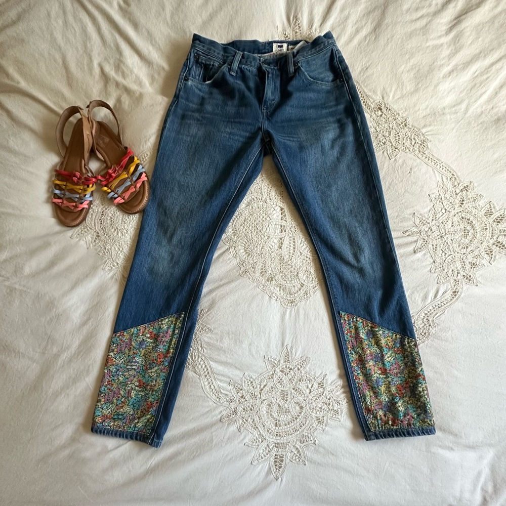 🩷RARE Levi’s x Liberty London Boyfriend Skinny Jeans, Floral, 26x28 -